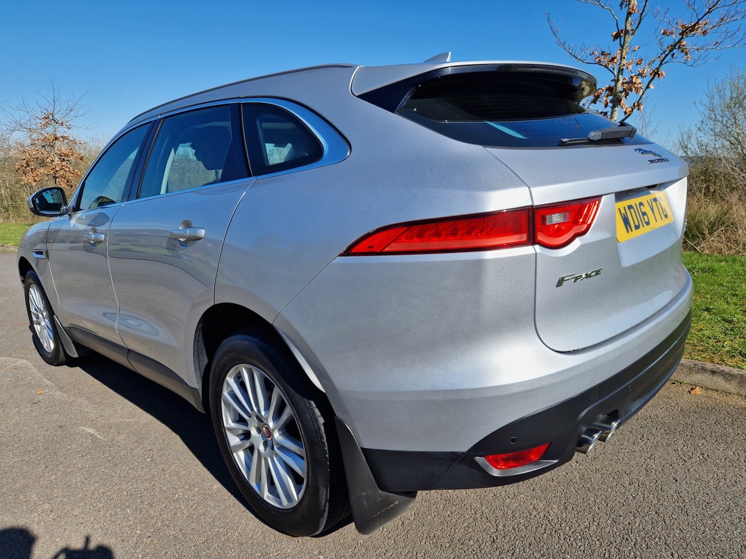Used Jaguar F-Pace 2016 for sale - 77932342: Photo 6