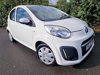 2013 (13) - 1.0i VTR 5dr