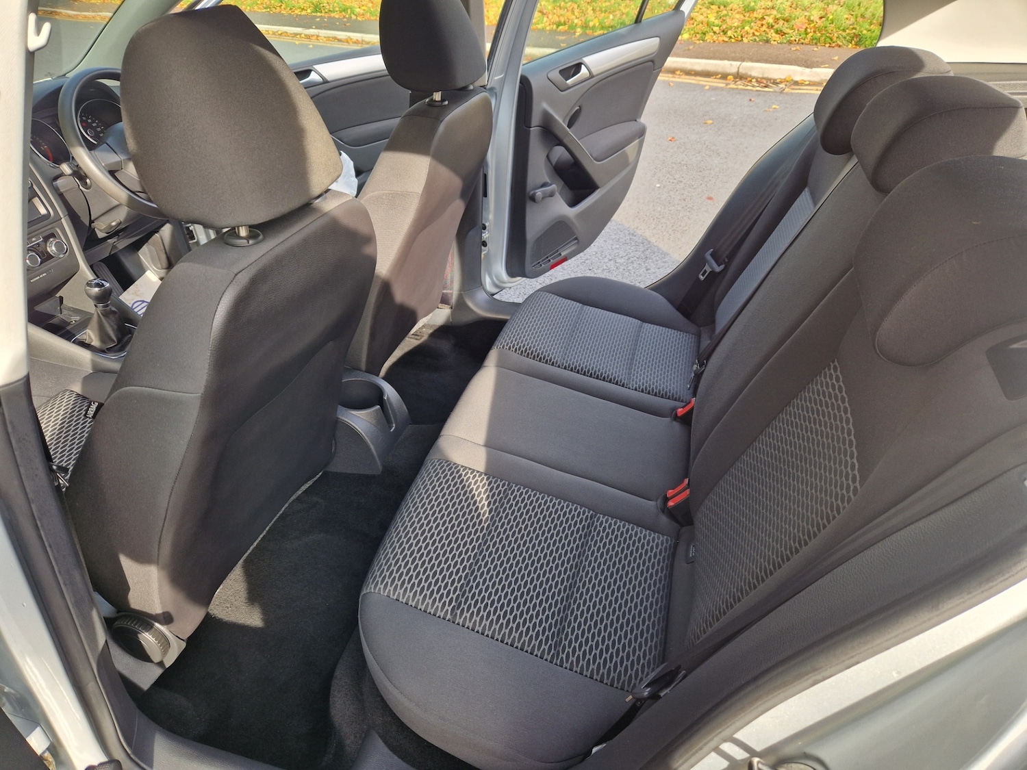 Used Volkswagen Golf 2010 for sale - 76403503: Photo 11