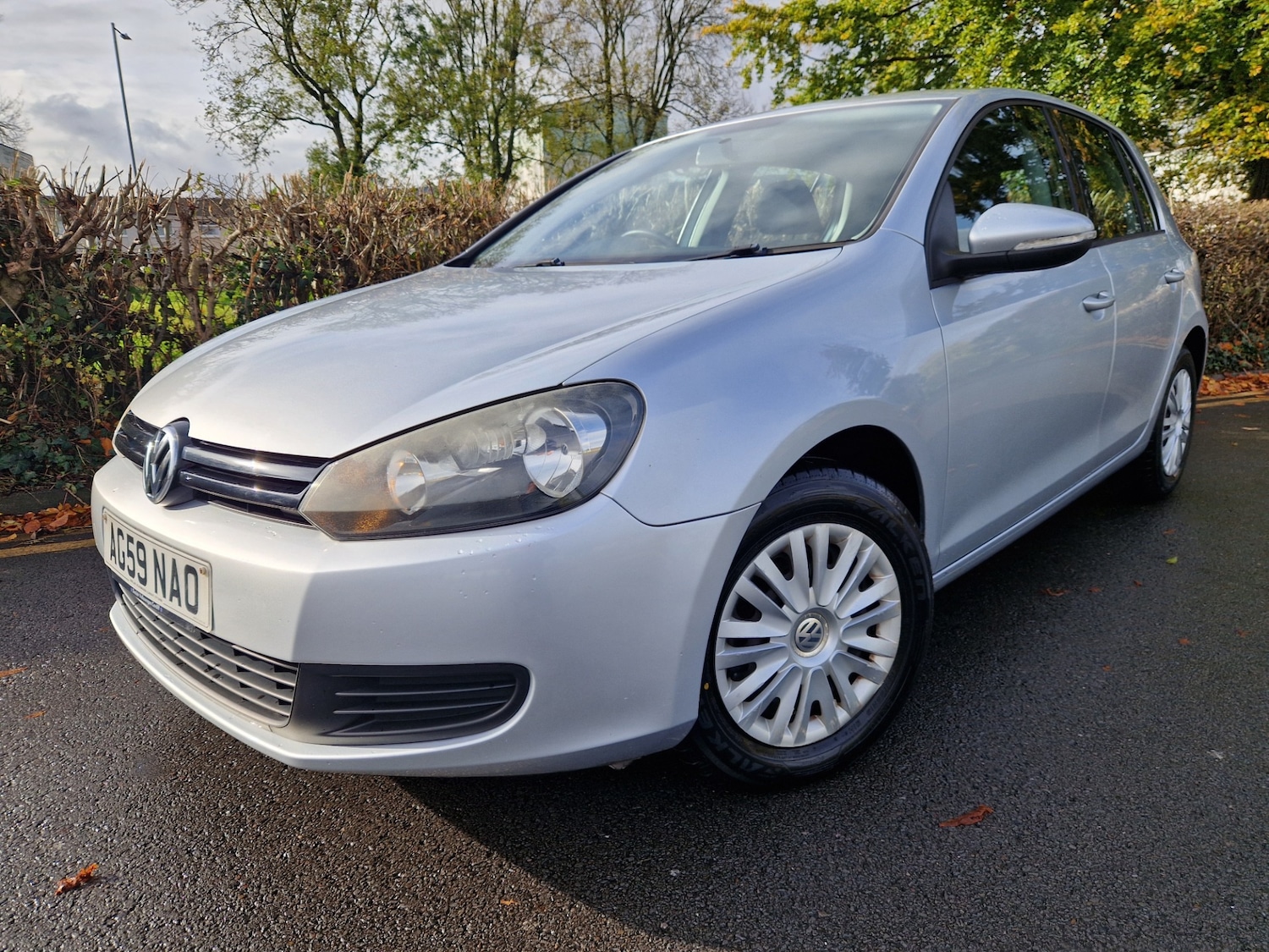 Used Volkswagen Golf 2010 for sale - 76403503: Photo 5