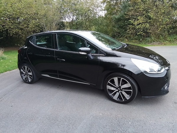 Used Renault Clio 2014 for sale - 76219245: Photo 2