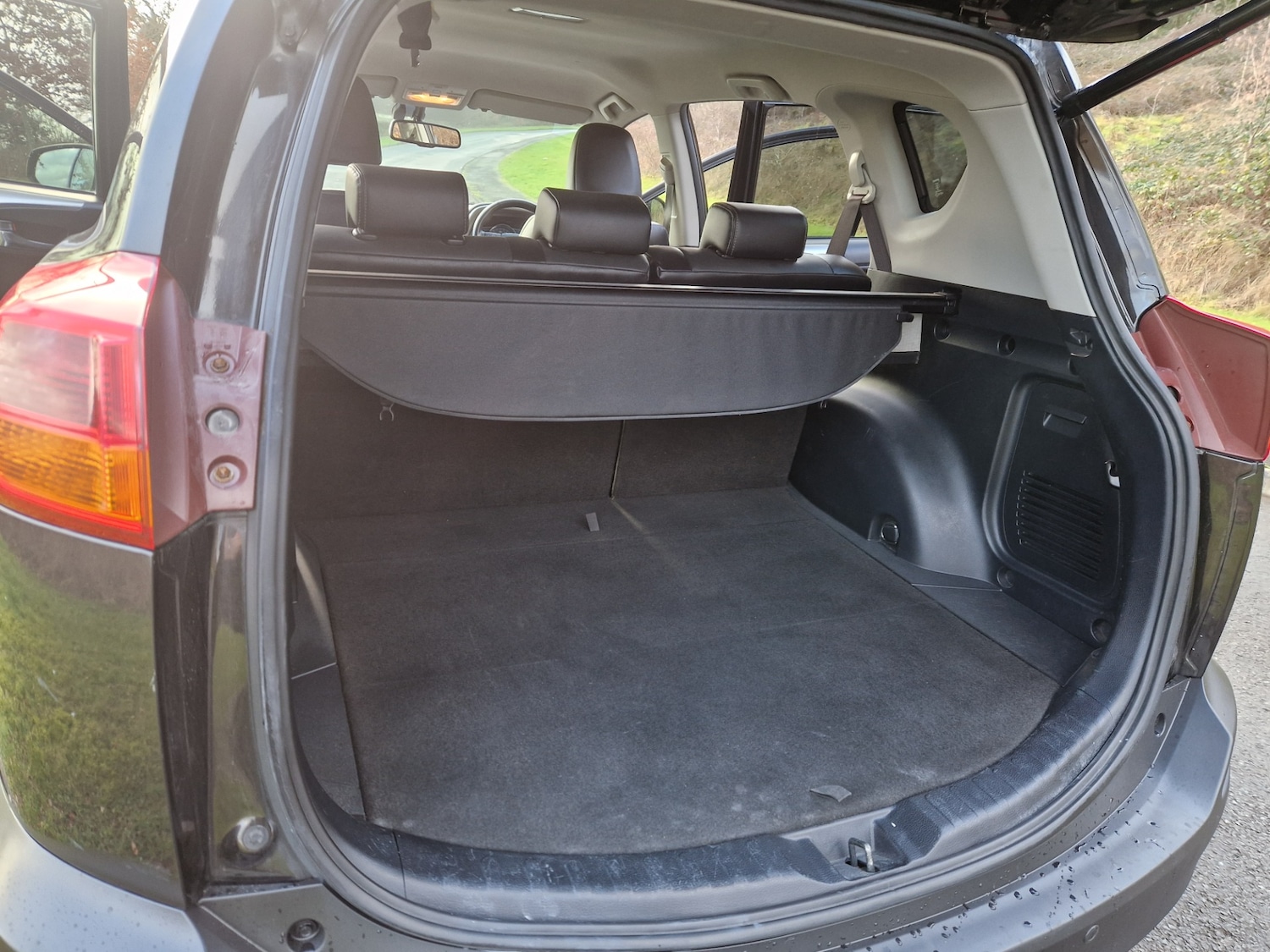 Used Toyota RAV4 2015 for sale - 77297990: Photo 14