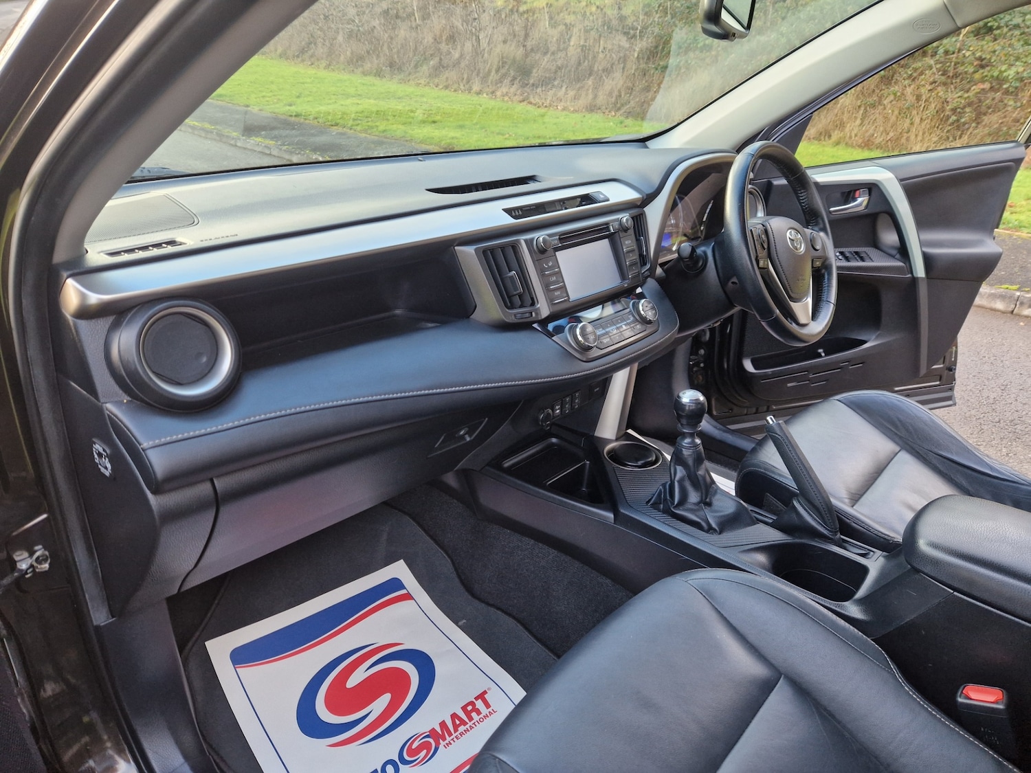 Used Toyota RAV4 2015 for sale - 77297990: Photo 17