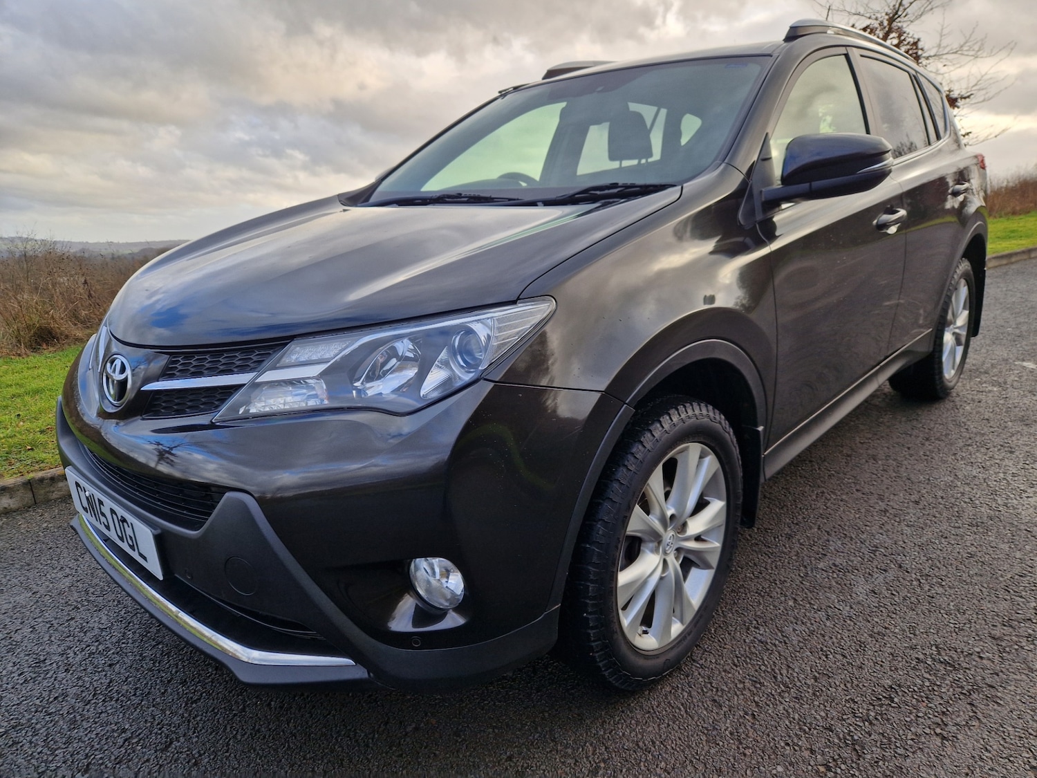 Used Toyota RAV4 2015 for sale - 77297990: Photo 2