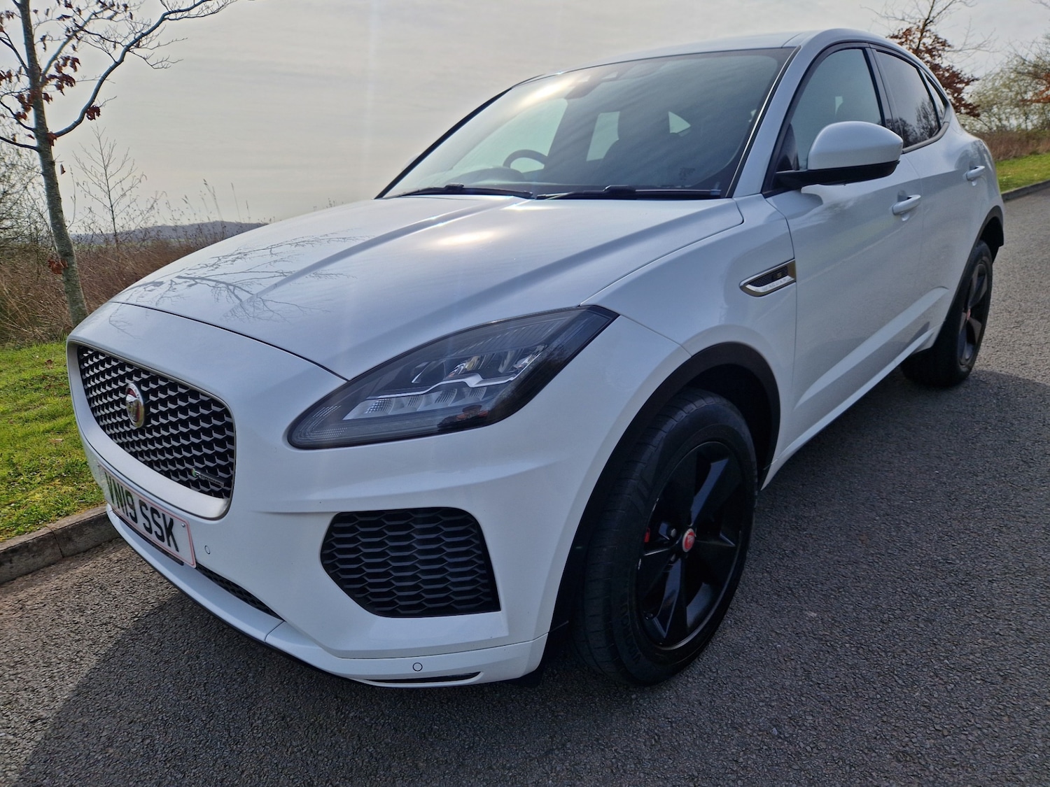 Used Jaguar E-Pace 2019 for sale - 77983539: Photo 2