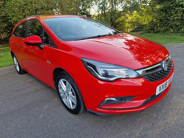 Used Vauxhall Astra 2018 for sale - 76170953: Photo 2