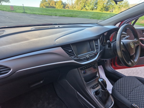 Used Vauxhall Astra 2018 for sale - 76170953: Photo 3