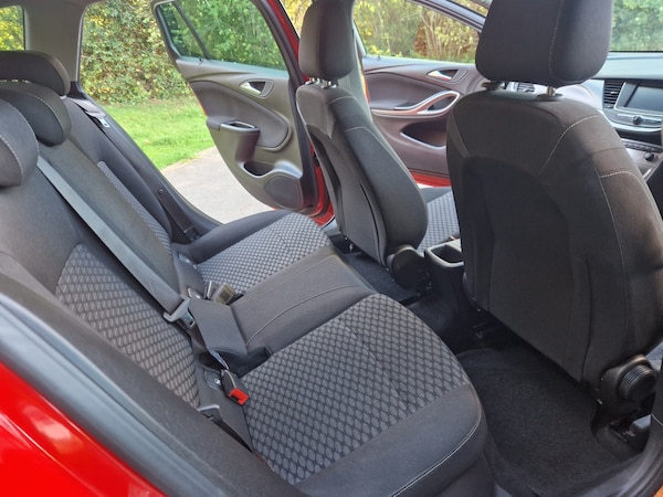 Used Vauxhall Astra 2018 for sale - 76170953: Photo 7