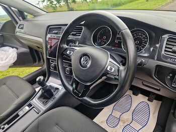 Used Volkswagen Golf 2019 for sale - 78655339: Photo