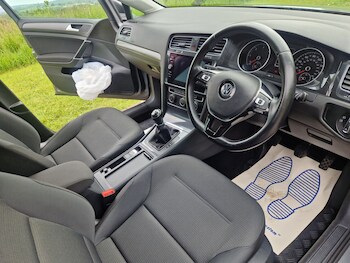 Used Volkswagen Golf 2019 for sale - 78655339: Photo