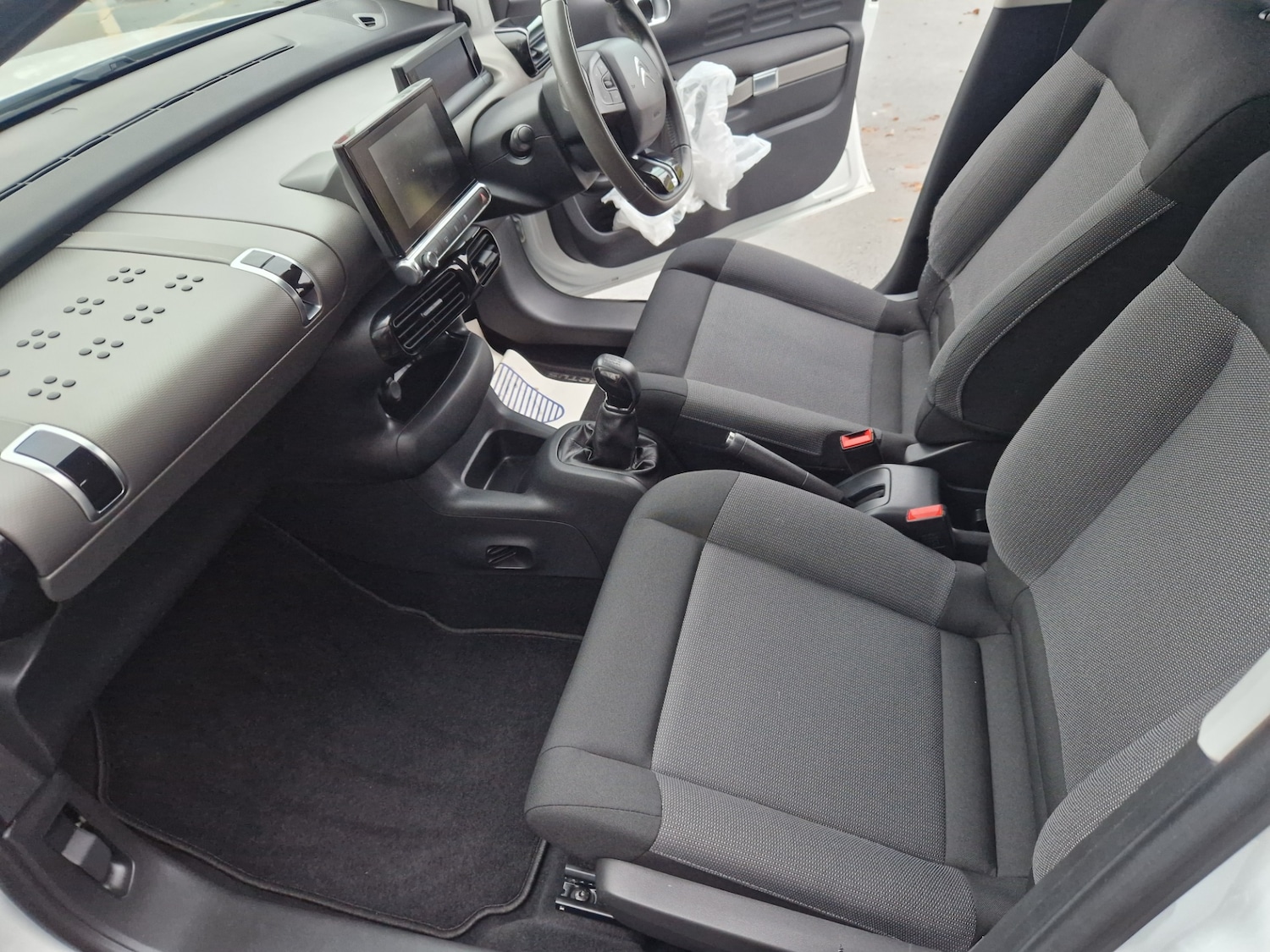 Used Citroen C4 Cactus 2018 for sale - 76464024: Photo 11