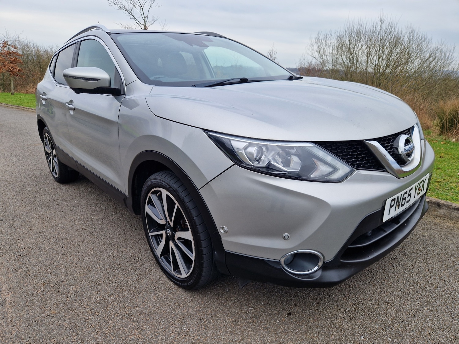 Used Nissan Qashqai 2015 for sale - 77732675: Photo 2