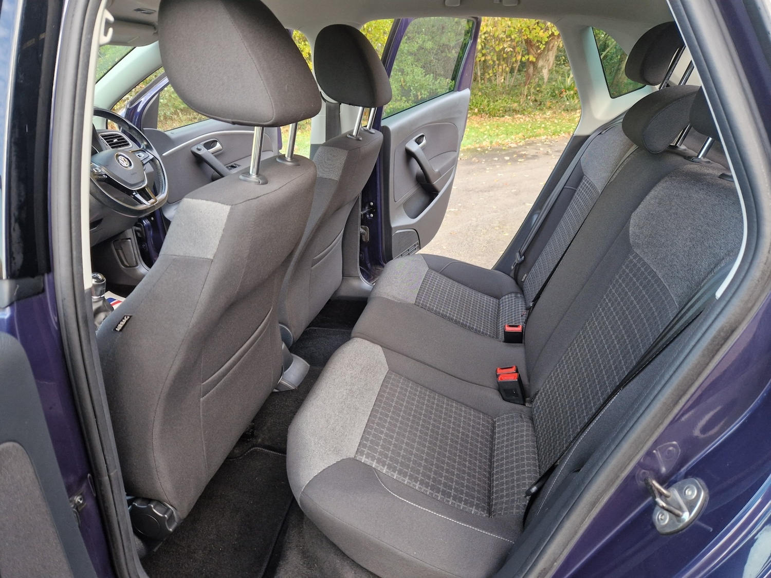 Used Volkswagen Polo 2016 for sale - 76705692: Photo 7