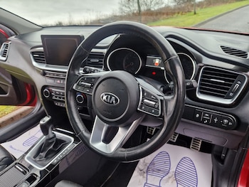 Used Kia Ceed 2019 for sale - 77248177: Photo