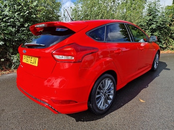 Used Ford Focus 2017 for sale - 75749105: Photo