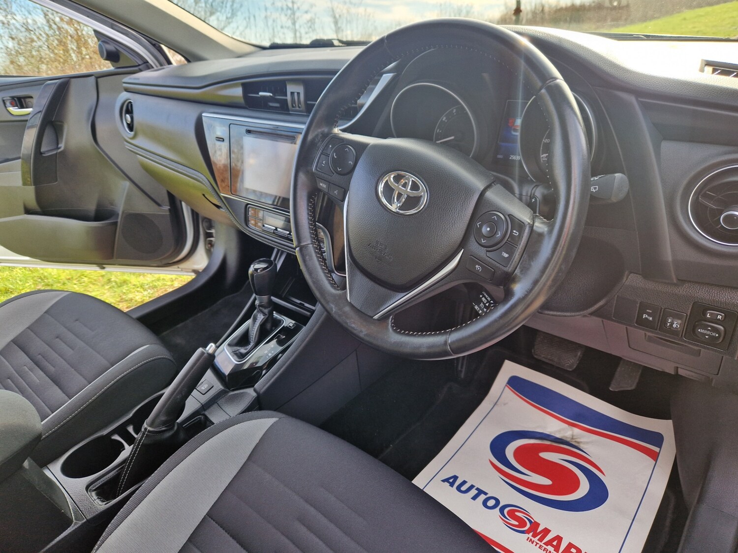 Used Toyota Auris 2016 for sale - 77555623: Photo 13