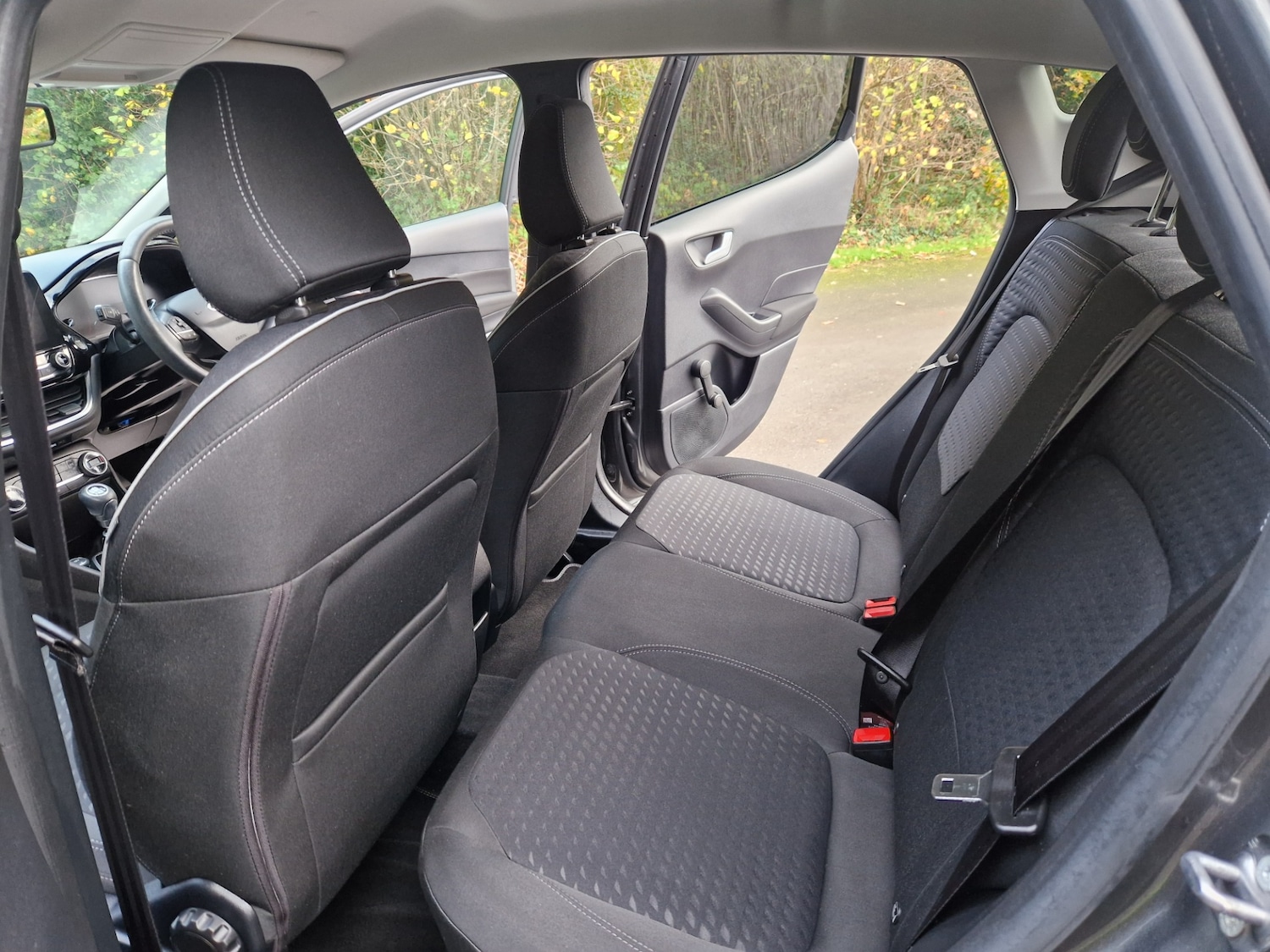 Used Ford Fiesta 2017 for sale - 76493630: Photo 10