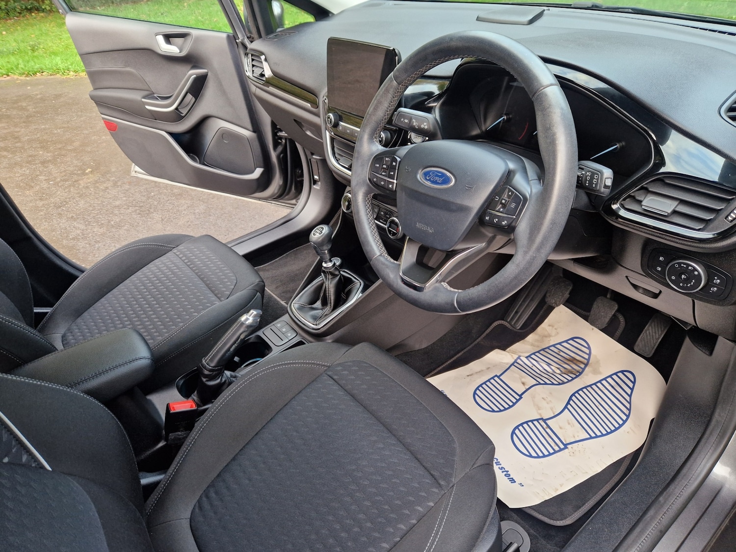 Used Ford Fiesta 2017 for sale - 76493630: Photo 14