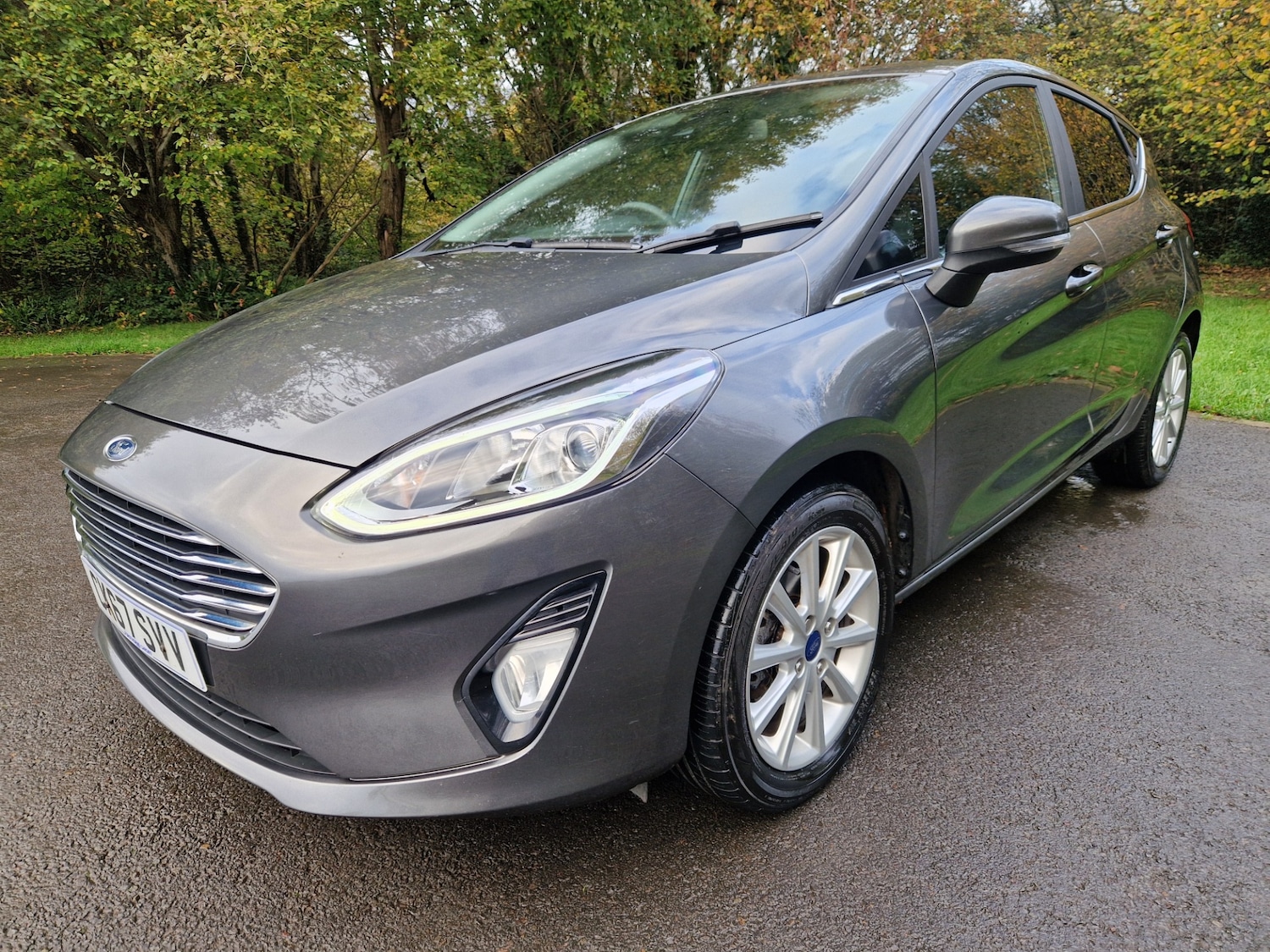 Used Ford Fiesta 2017 for sale - 76493630: Photo 2