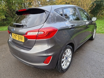 Used Ford Fiesta 2017 for sale - 76493630: Photo