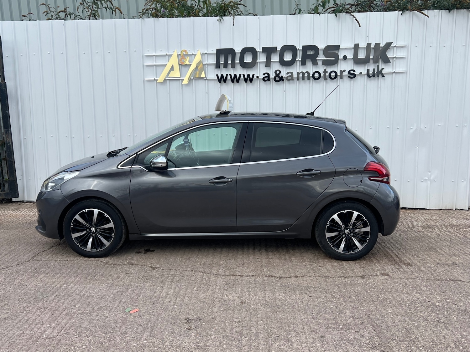 Used Peugeot 208 2018 for sale - 76354967: Photo 6