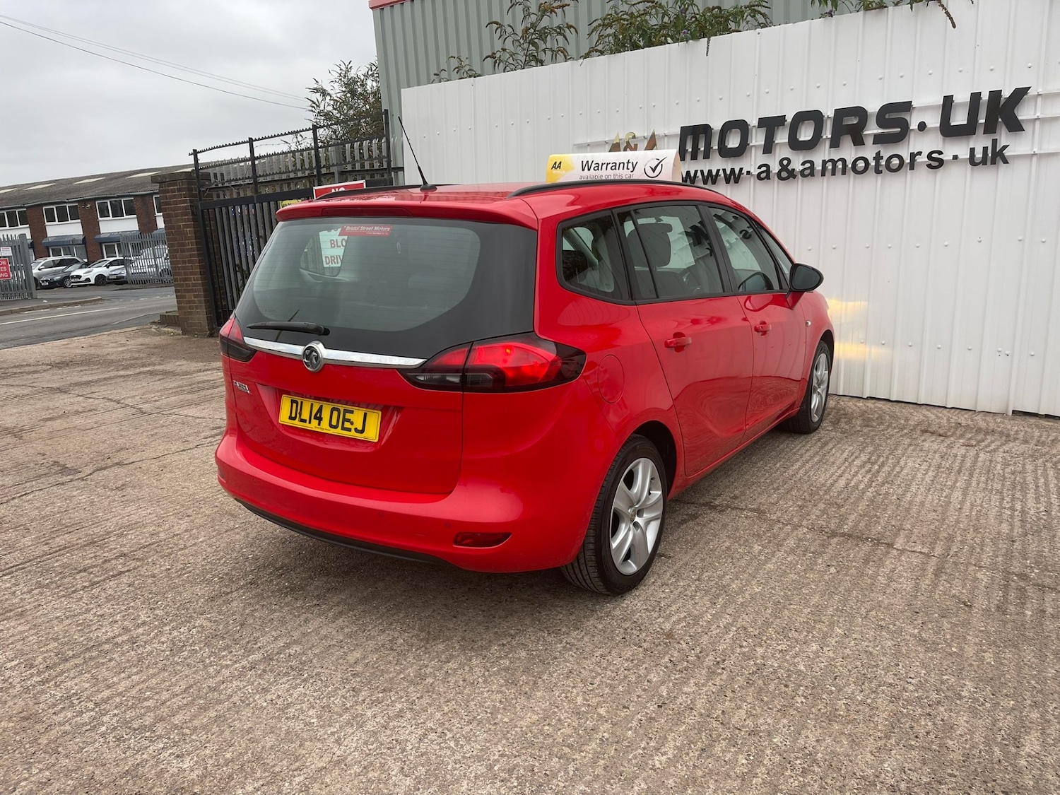 Used Vauxhall Zafira 2014 for sale - 76329636: Photo 3