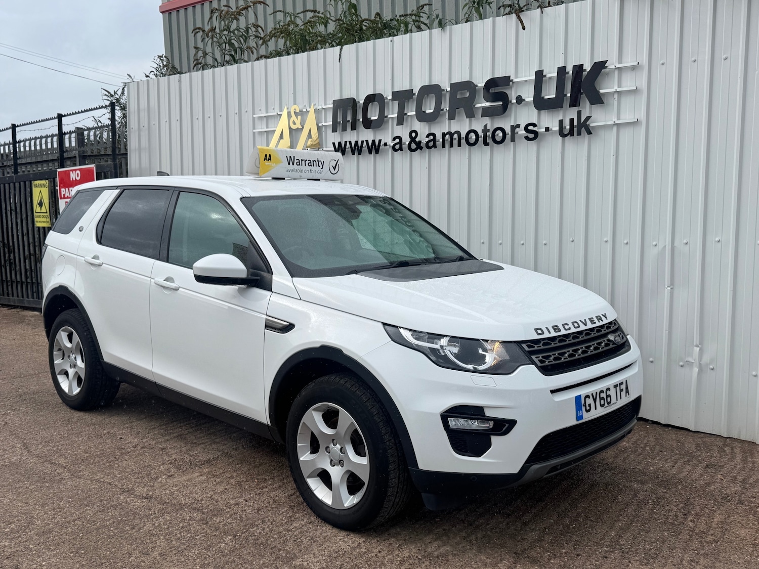 Used Land Rover Discovery Sport 2016 for sale - 76329606: Photo 1