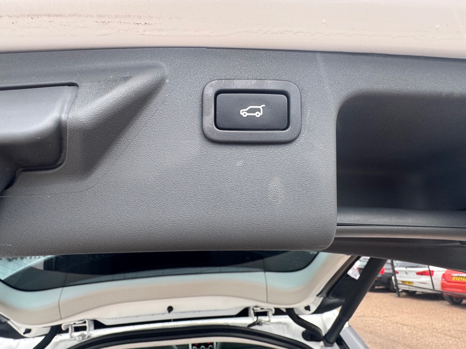 Used Land Rover Discovery Sport 2016 for sale - 76329606: Photo 13