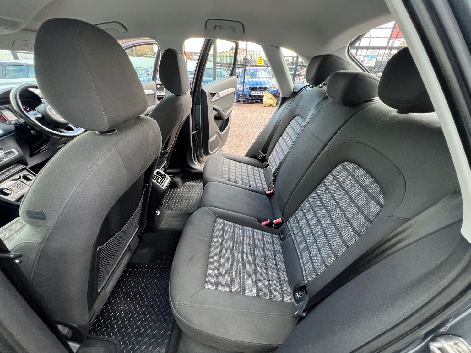 Used Audi Q3 2015 for sale - 76354978: Photo 17