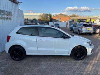 Used Volkswagen Polo 2017 for sale - 75261240: Photo