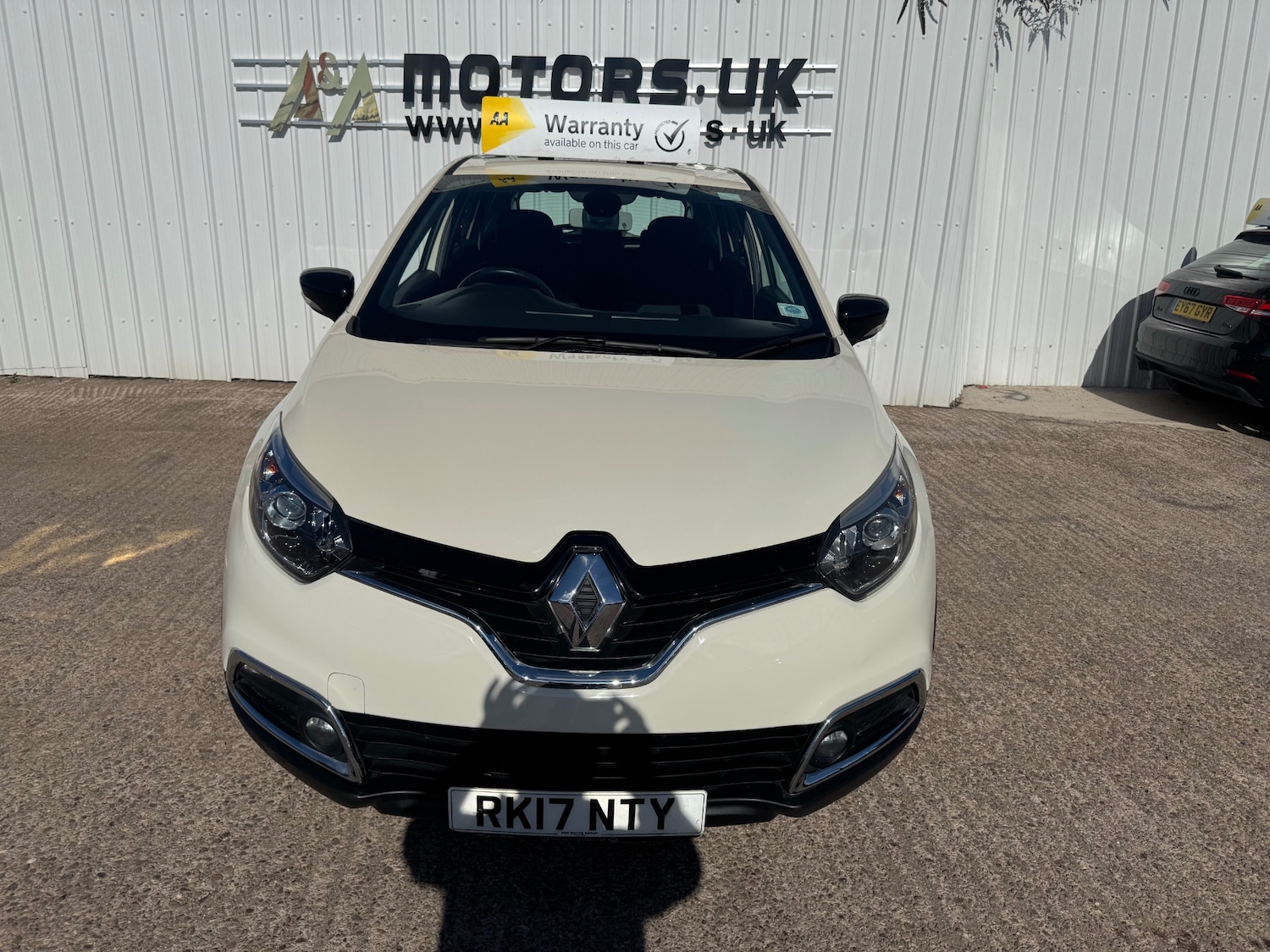 Used Renault Captur 2017 for sale - 76150344: Photo 10