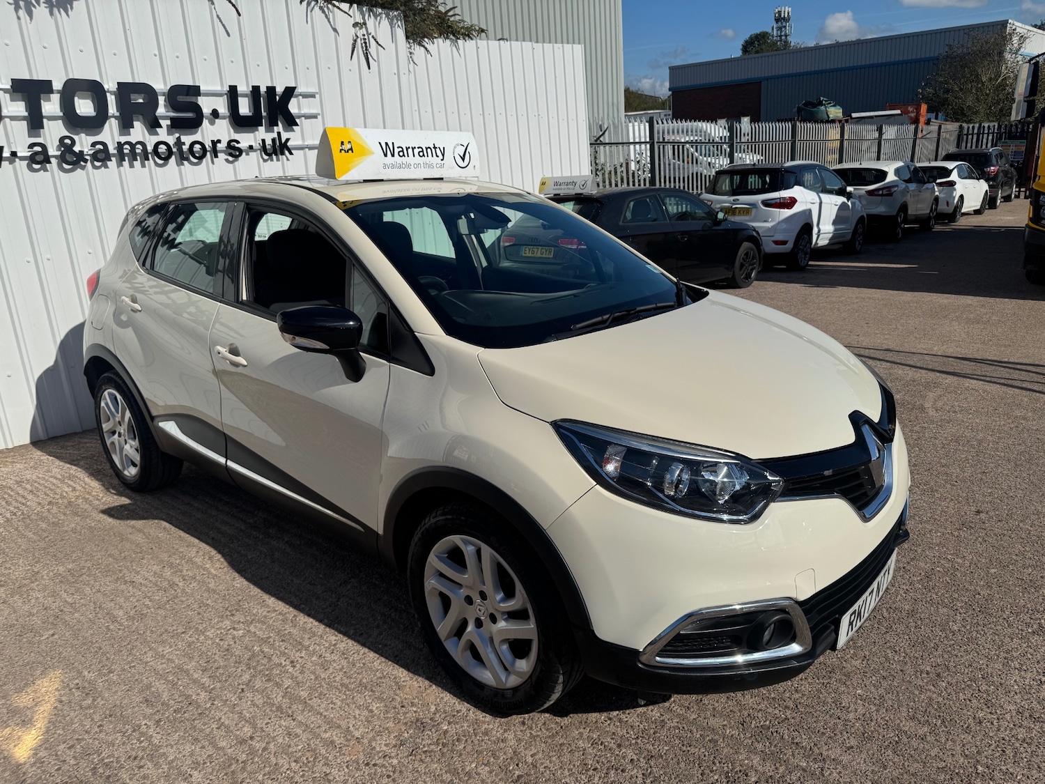 Used Renault Captur 2017 for sale - 76150344: Photo 14