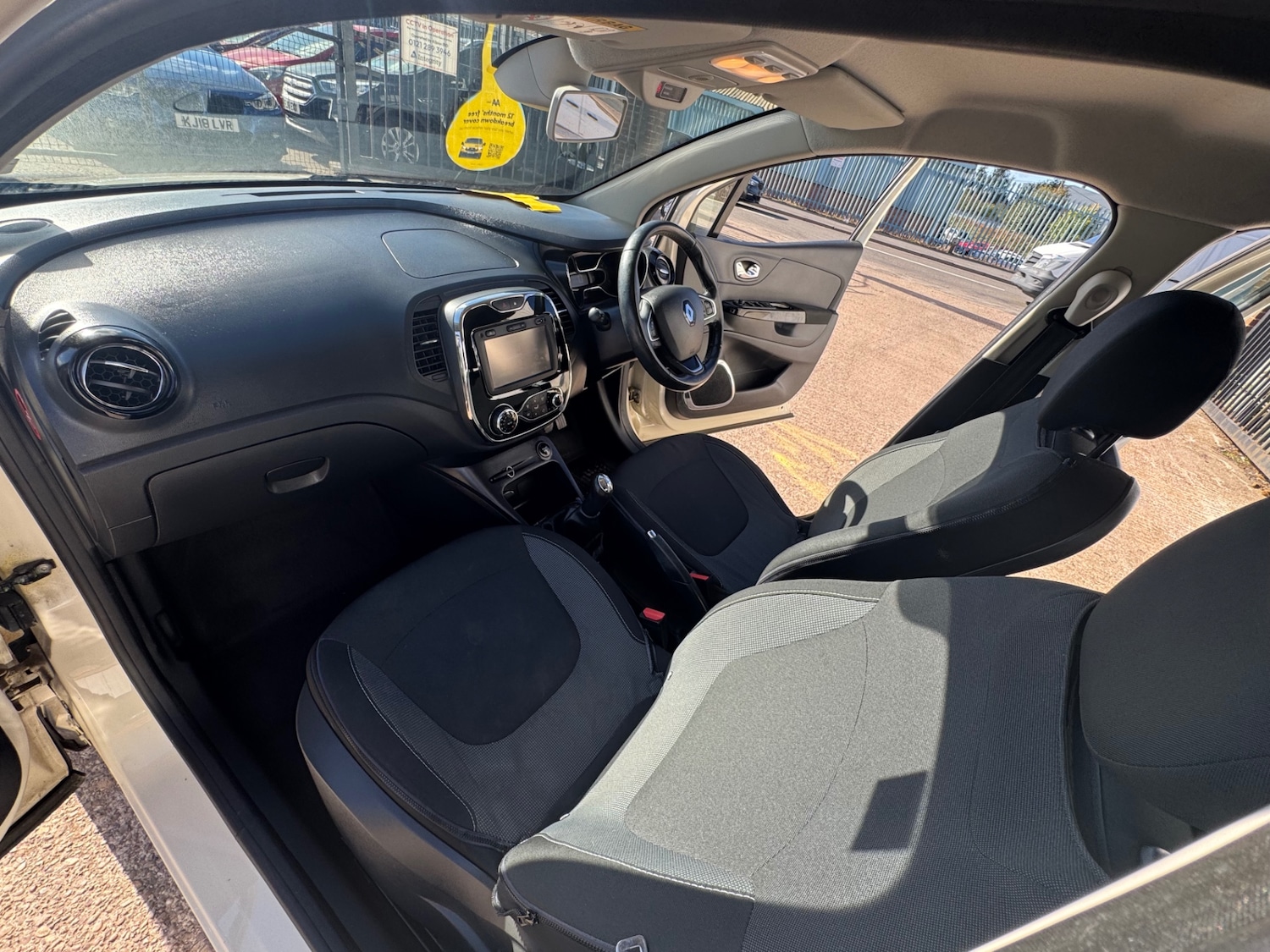 Used Renault Captur 2017 for sale - 76150344: Photo 16