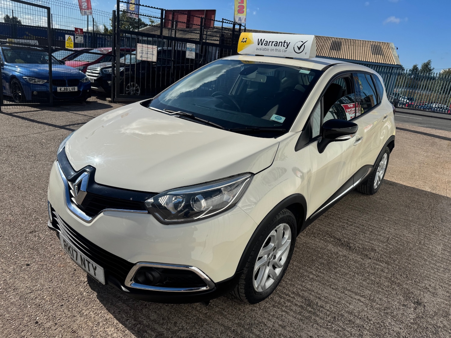 Used Renault Captur 2017 for sale - 76150344: Photo 8