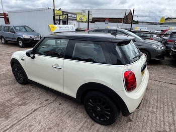 Used MINI Hatch 2018 for sale - 75438053: Photo