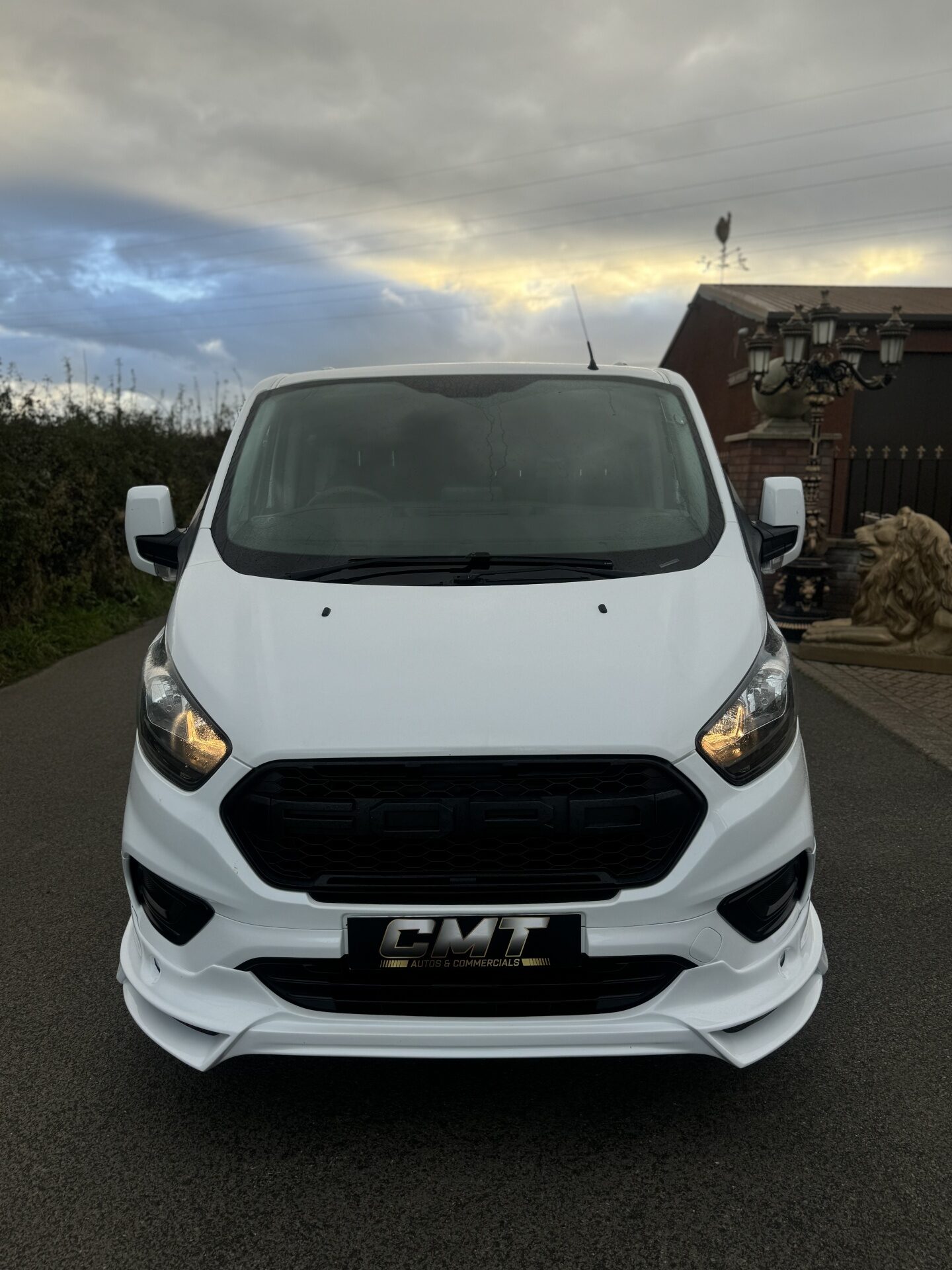 Used Ford Transit Custom 2018 for sale - 76953739: Photo 2