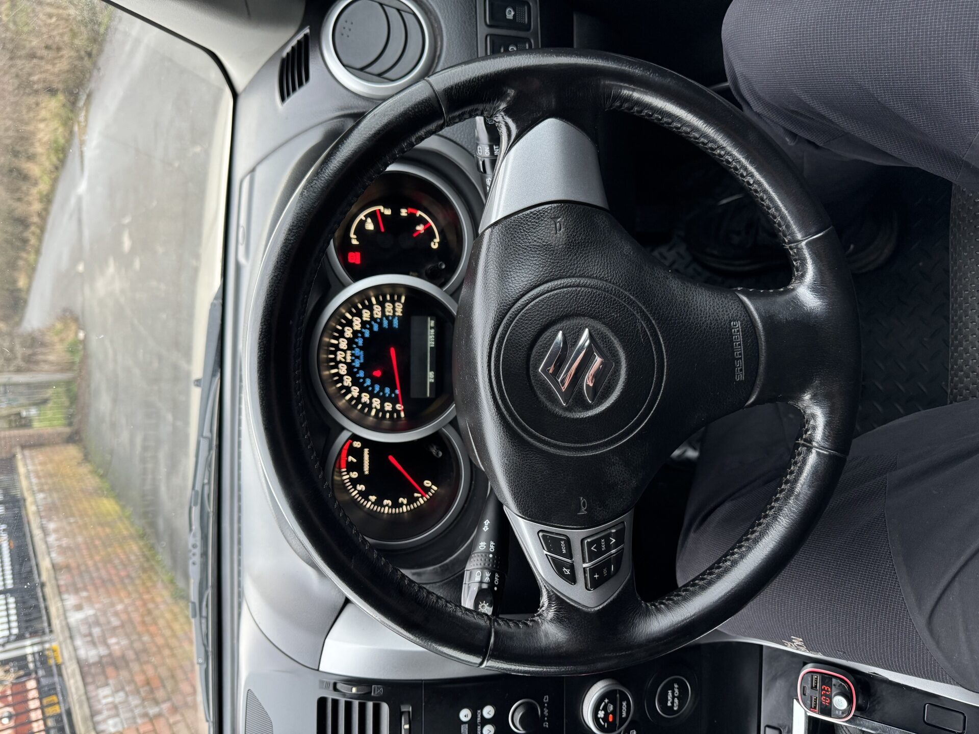 Used Suzuki Grand Vitara 2010 for sale - 77593170: Photo 12