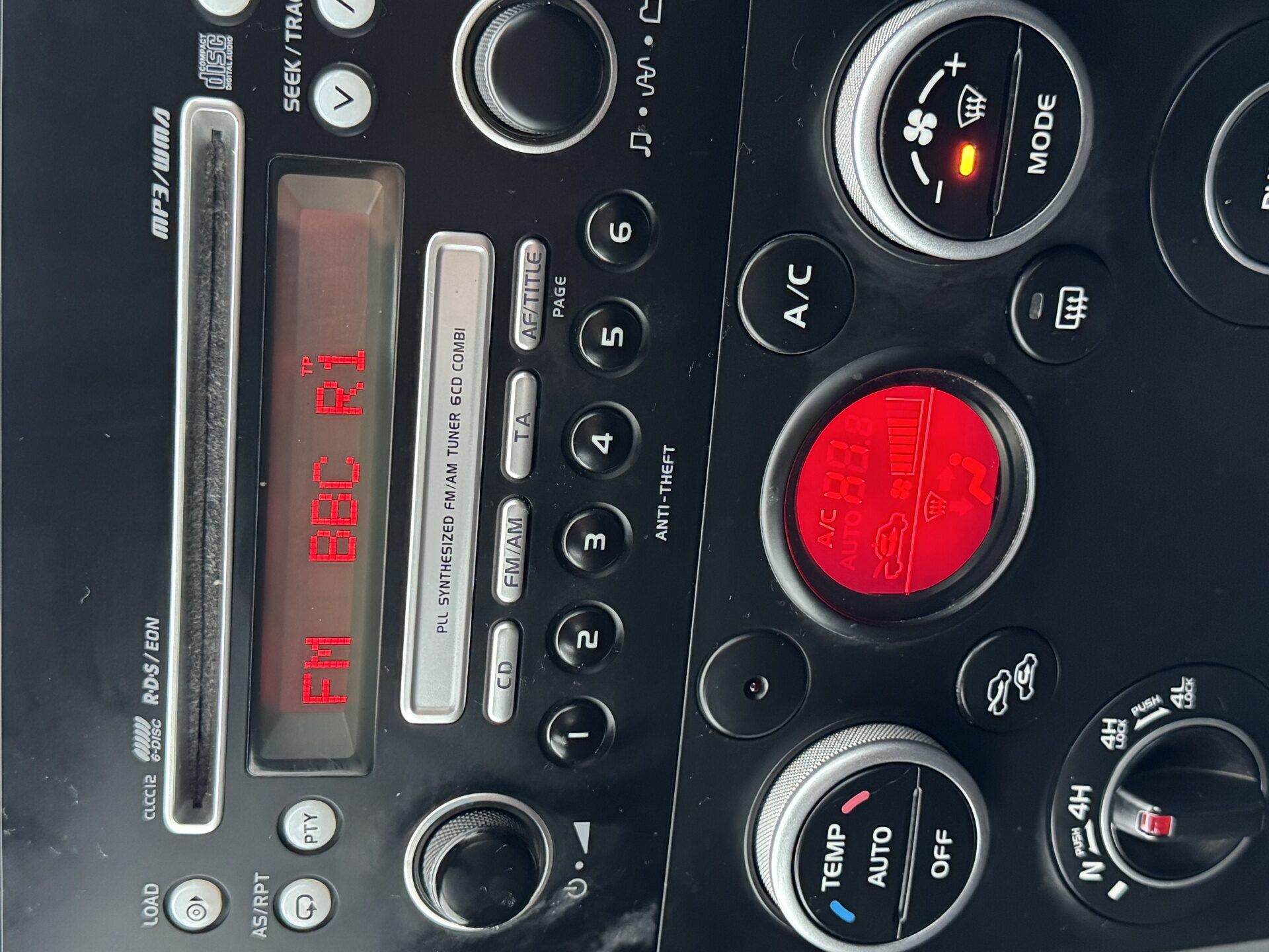 Used Suzuki Grand Vitara 2010 for sale - 77593170: Photo 15