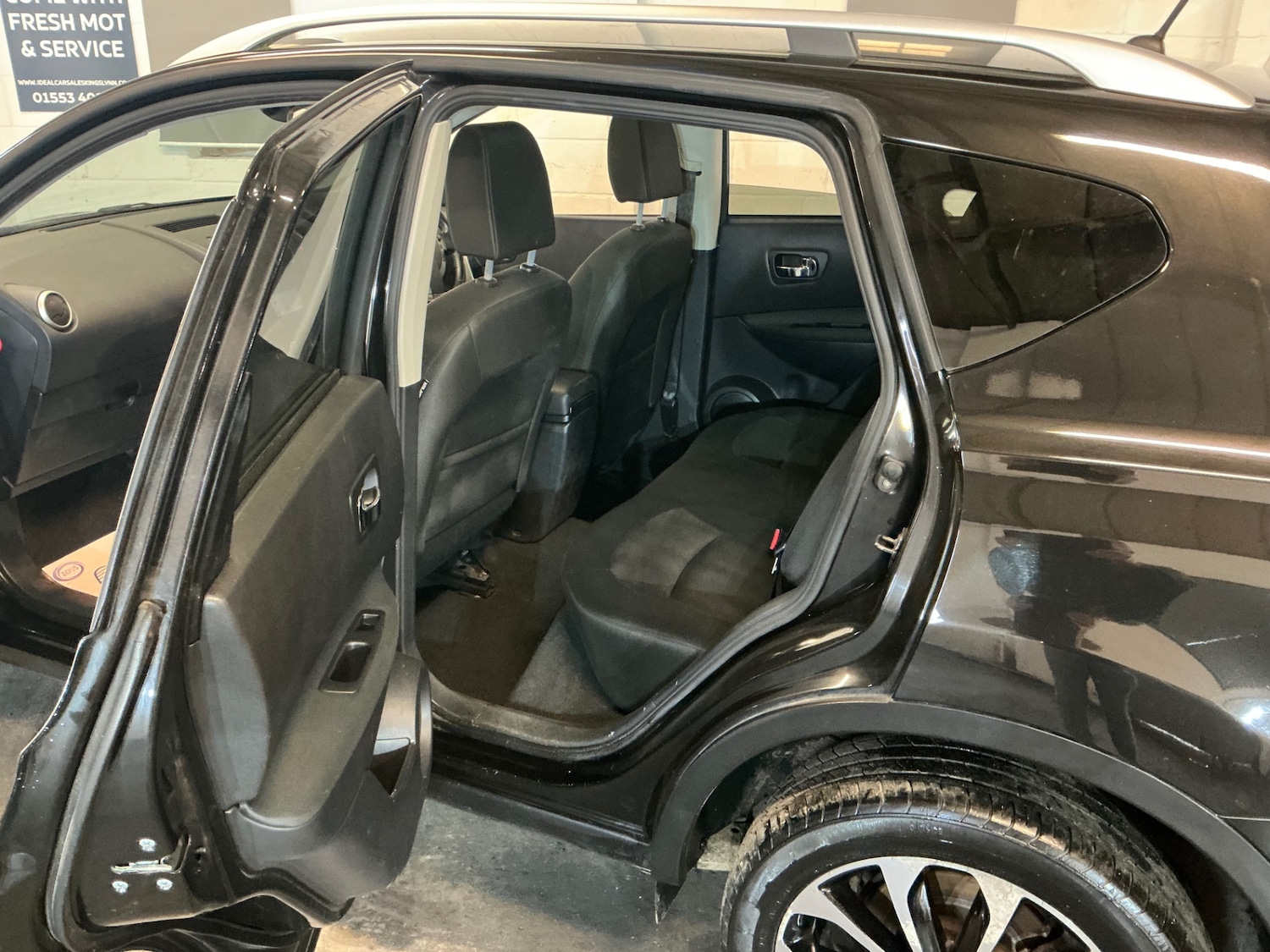 Used Nissan Qashqai 2011 for sale - 77047489: Photo 16