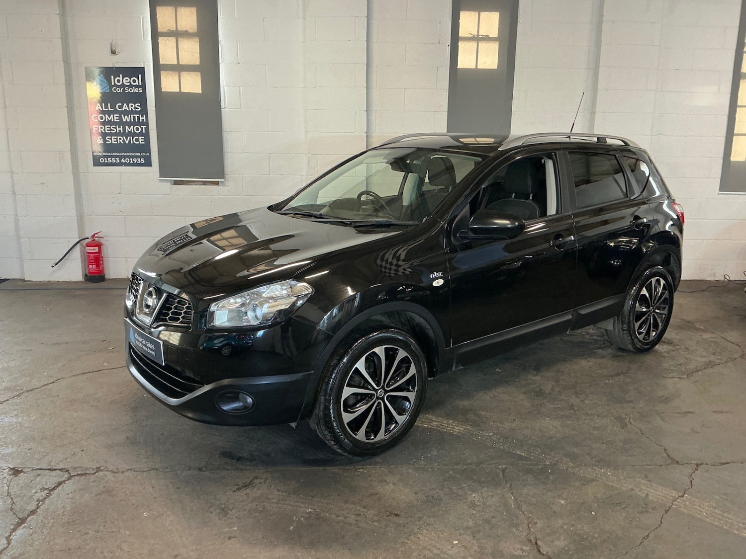 Used Nissan Qashqai 2011 for sale - 77047489: Photo 2