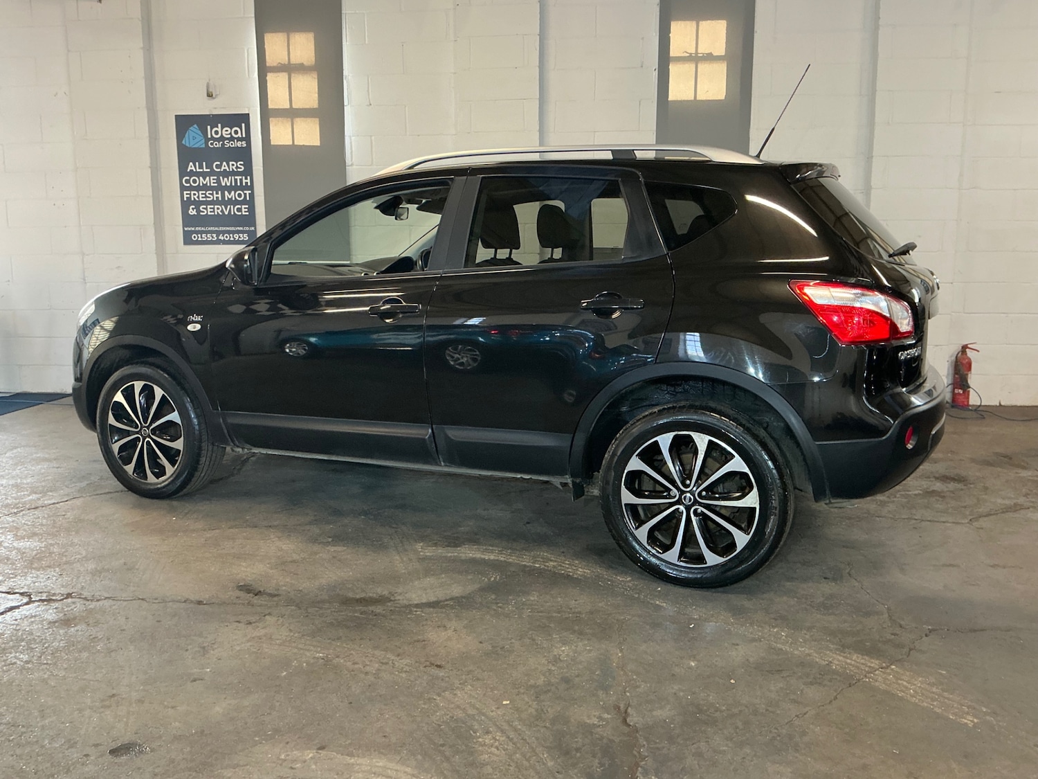 Used Nissan Qashqai 2011 for sale - 77047489: Photo 9