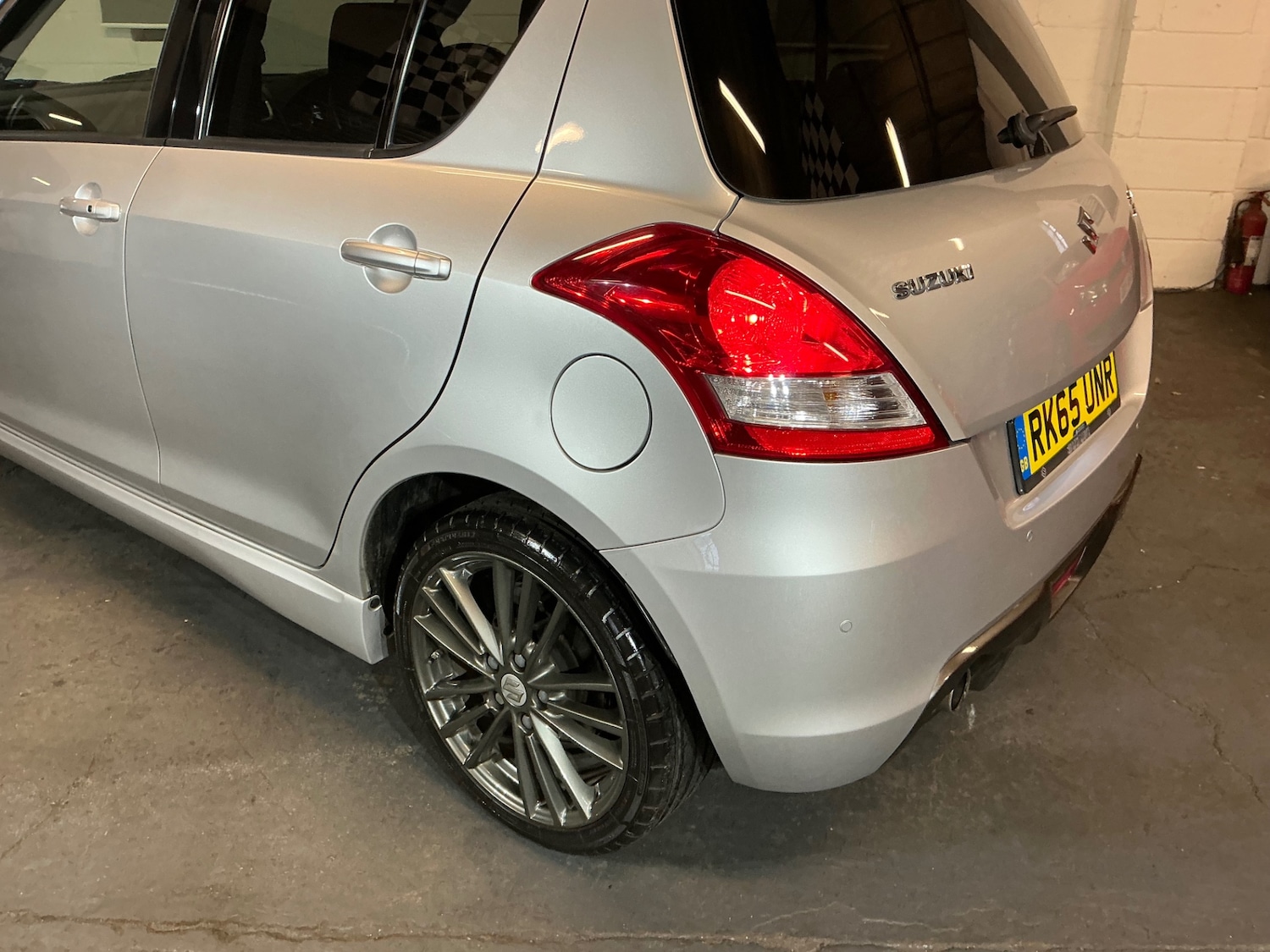 Used Suzuki Swift 2015 for sale - 77236999: Photo 11