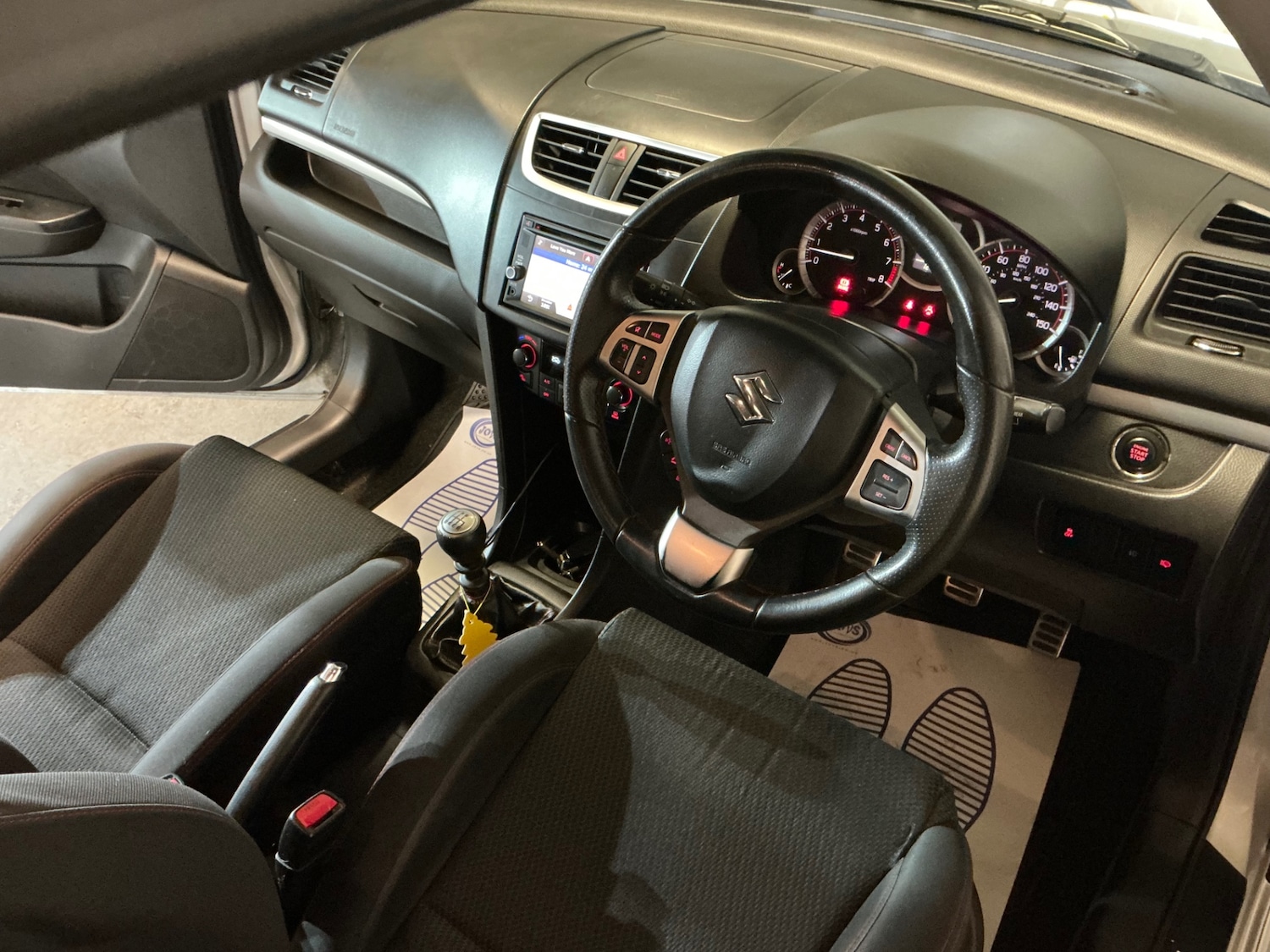 Used Suzuki Swift 2015 for sale - 77236999: Photo 22