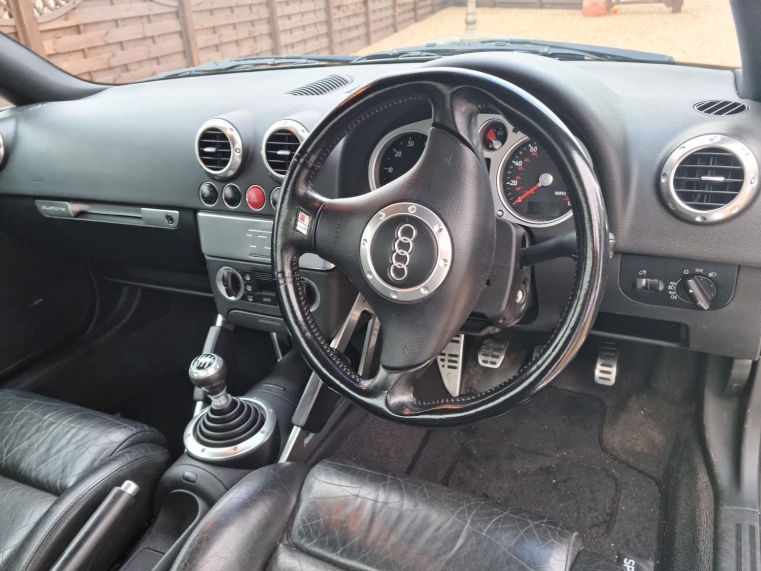 Used Audi TT 1999 for sale - 76670944: Photo 15