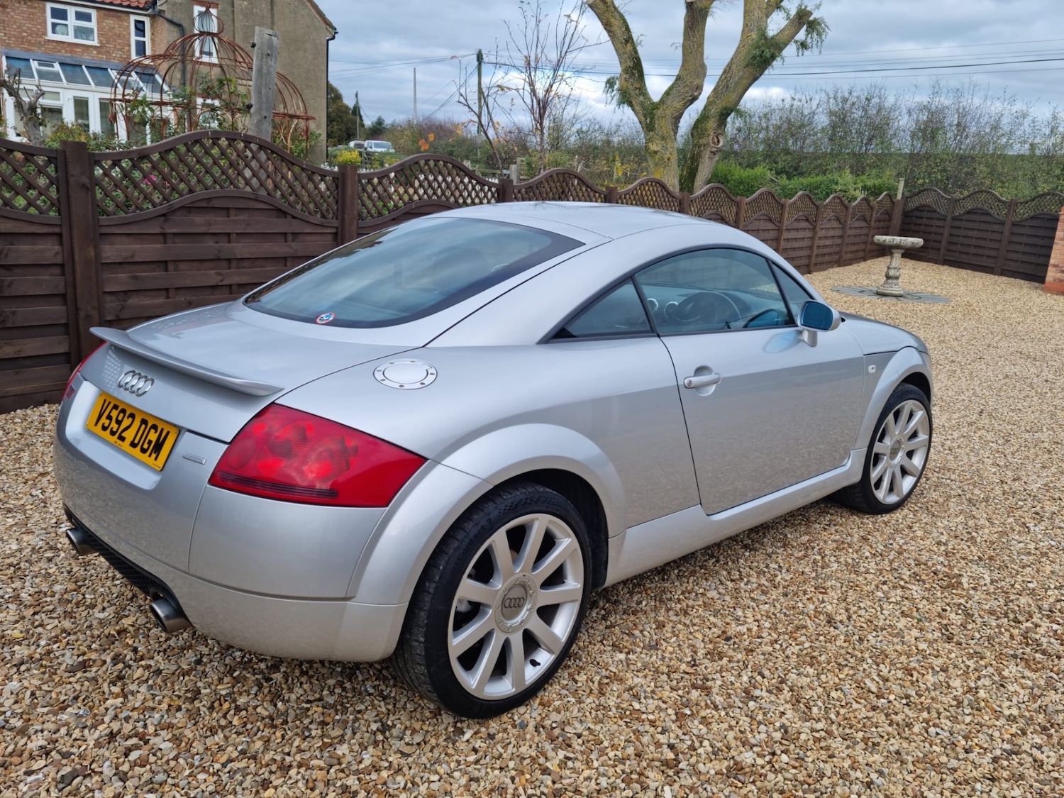 Used Audi TT 1999 for sale - 76670944: Photo 3