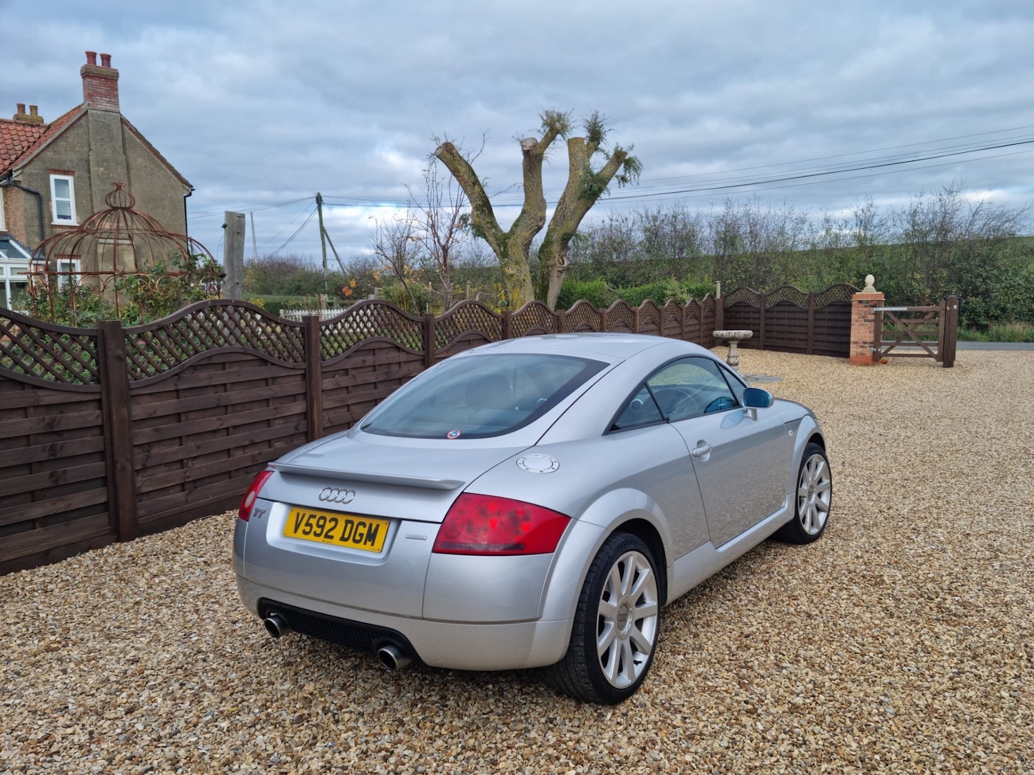 Used Audi TT 1999 for sale - 76670944: Photo 9