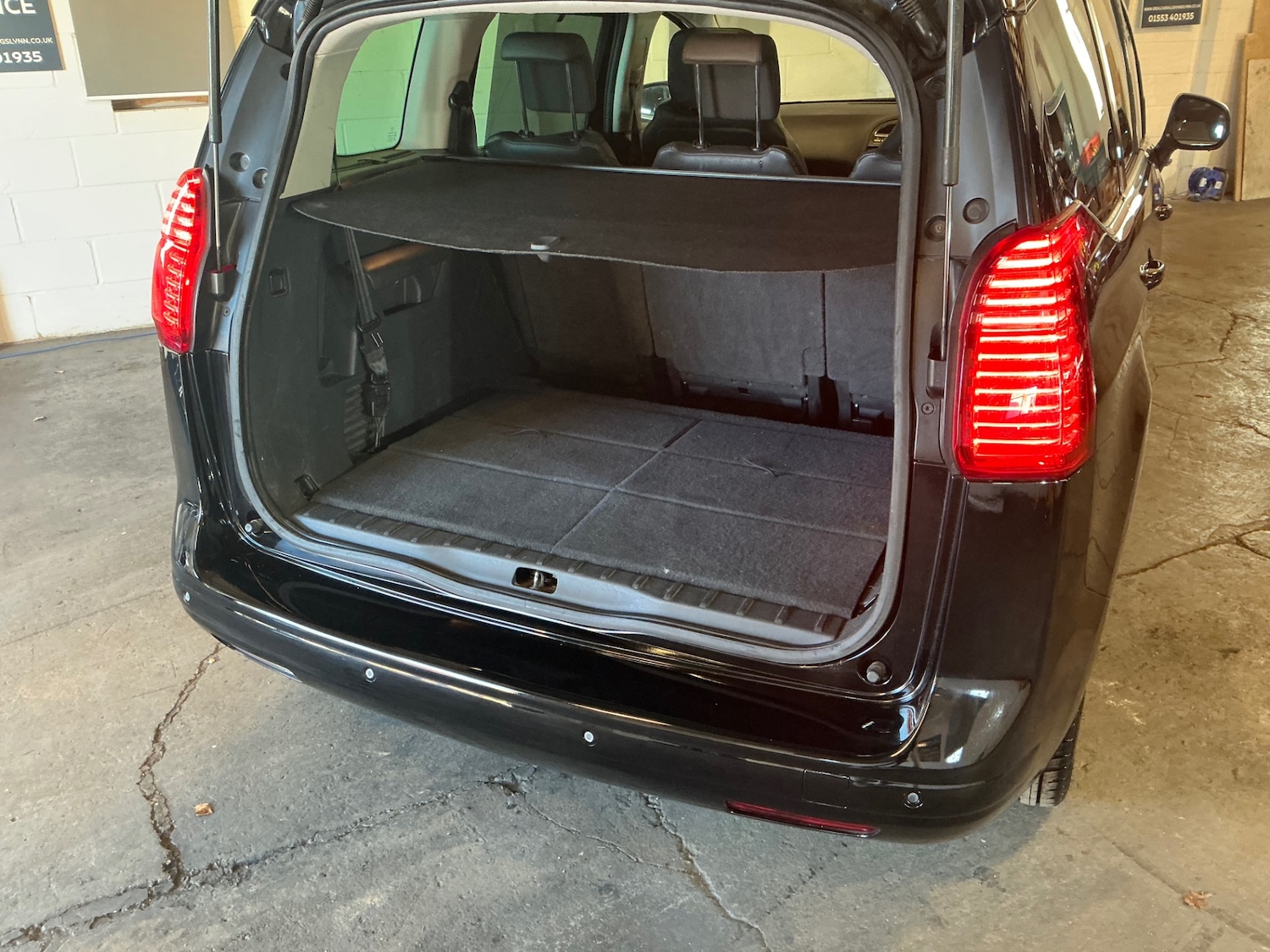 Used Peugeot 5008 2013 for sale - 76757935: Photo 16