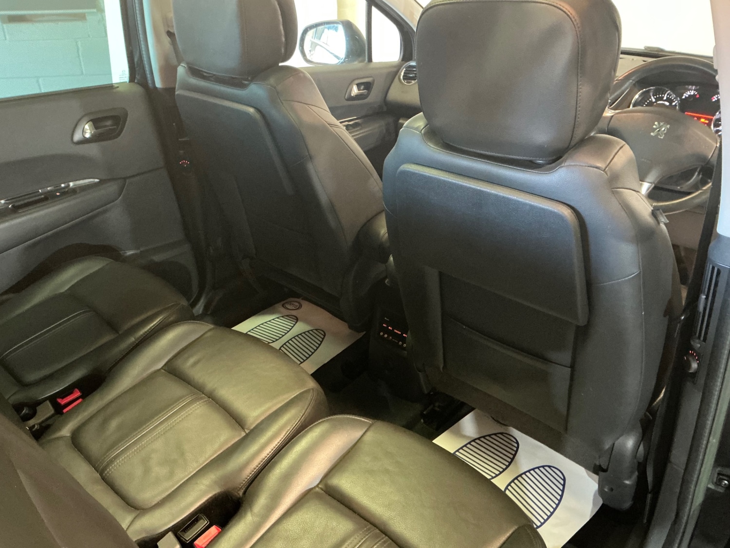 Used Peugeot 5008 2013 for sale - 76757935: Photo 19