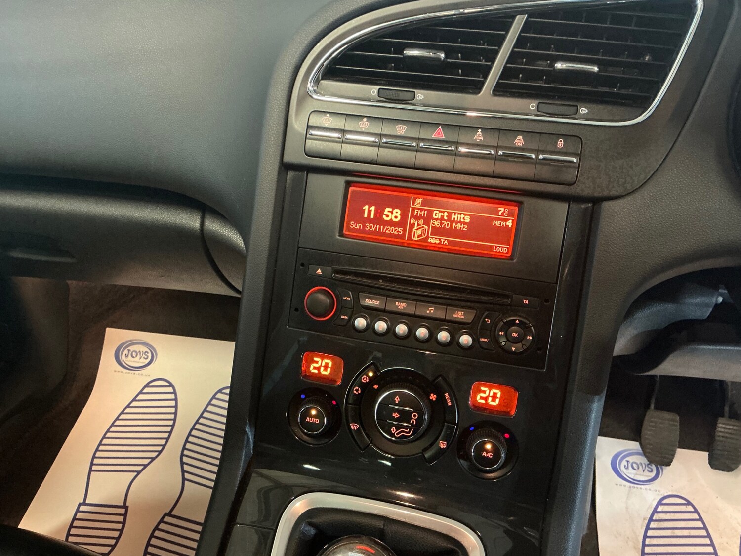 Used Peugeot 5008 2013 for sale - 76757935: Photo 30