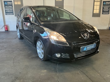 Used Peugeot 5008 2013 for sale - 76757935: Photo